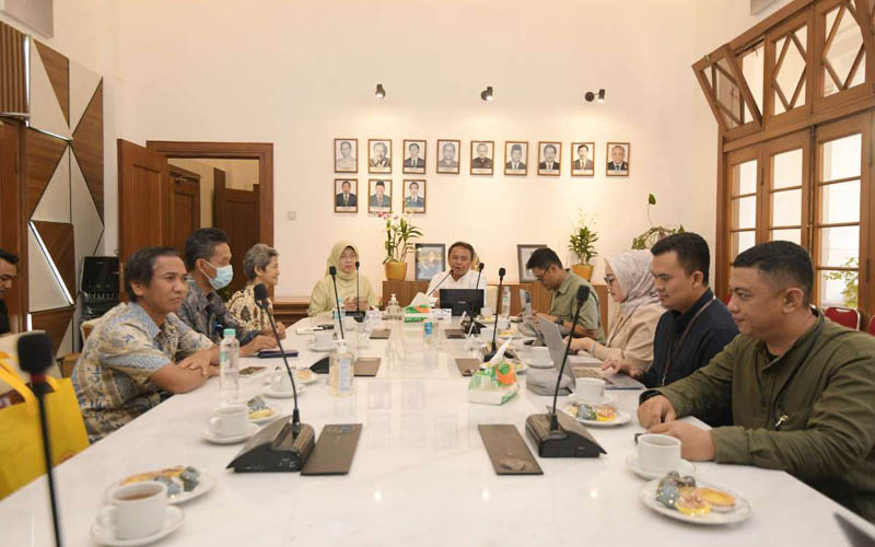 Pemprov Jabar Kerjasama Unpad Tangani Masalah Sosial Kemasyarakatan