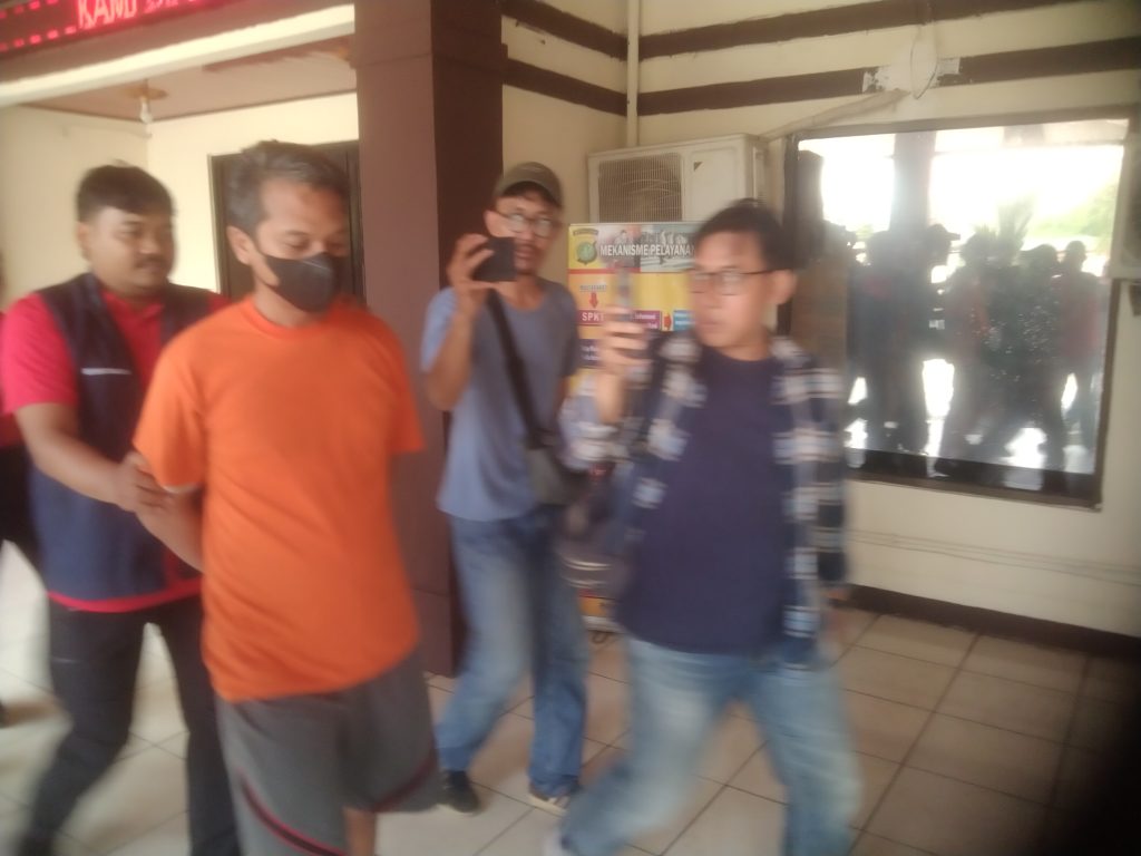 Sempat Viral Di Medsos, Pegawai BUMD Aniaya Sopir Truk Di SPBU Ditangkap Polisi