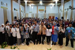 DPR RI Bersama Mitra Kerja BGN Gelar Sosialisasi Program MBG di Bekasi