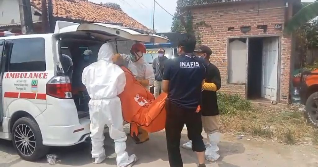 Jasad Membusuk dalam Rumah Gegerkan Warga Kampung Pelaukan Bekasi