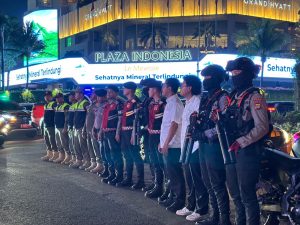 Puluhan Personel Gabungan Sisir Jakarta Pusat Demi Stabilitas Ibu Kota, Polda Metro Jaya Perkuat Pengamanan Malam