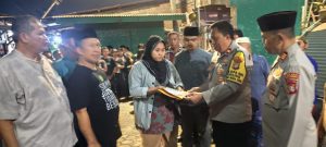 Polsek Cakung Hadir Beri Dukungan Moral kepada Keluarga Korban Penembakan di Kampung Baru