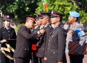 HUT Bhayangkara ke-80, Polrestro Bekasi Gelar Upacara dan Anugerahkan Tanda Kehormatan kepada Personel Berprestasi