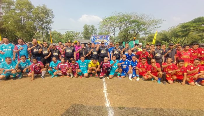 HUT Bhayangkara Ke-80, Polsek Serangbaru Helat Turnamen Sepakbola Kapolsek Cup Usia 40 Tahun